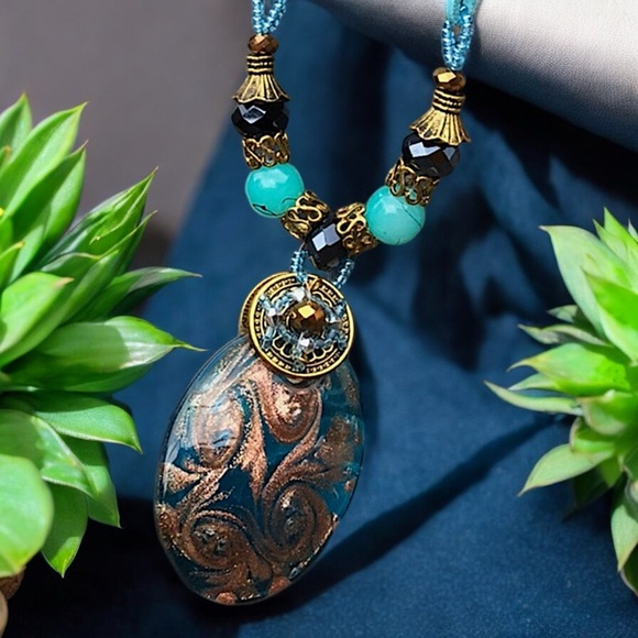 Glass Pendant and Beaded Rope Necklace - Picture 7 of 16